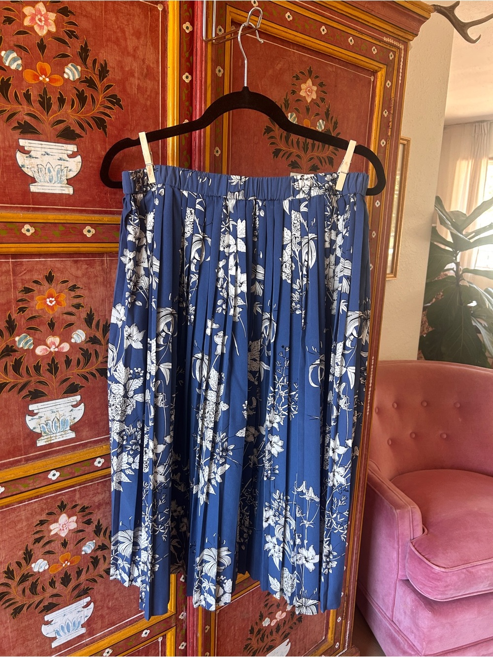 Banana Republic Navy Blue Floral Pleated Midi Skirt